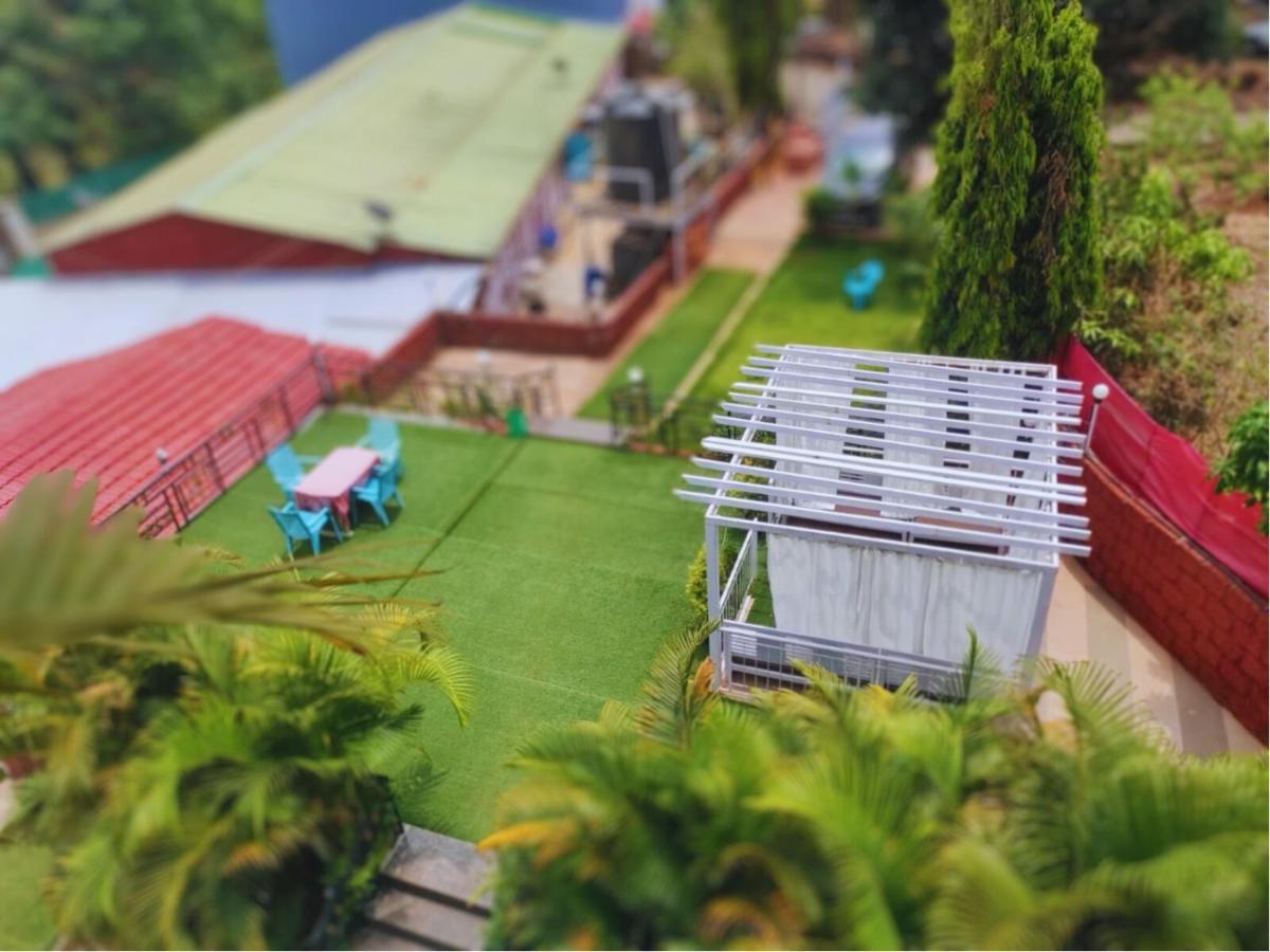 D's Den Hotel Panchgani Buitenkant foto