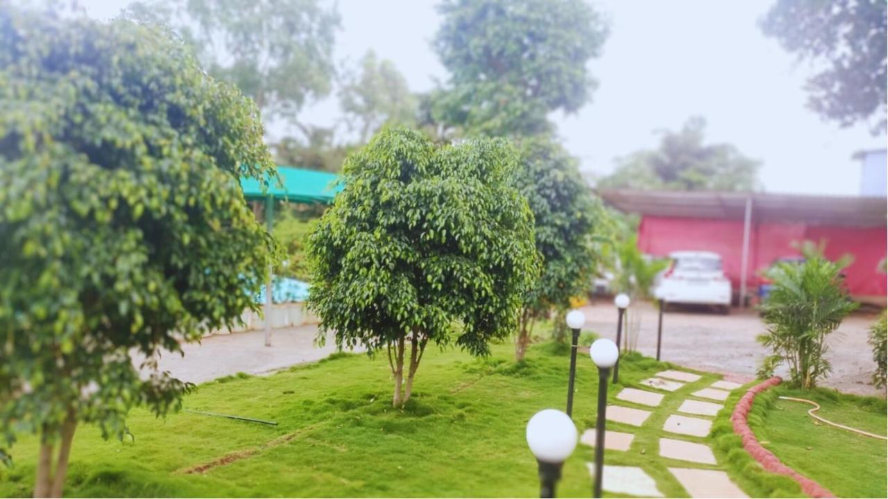 D's Den Hotel Panchgani Buitenkant foto