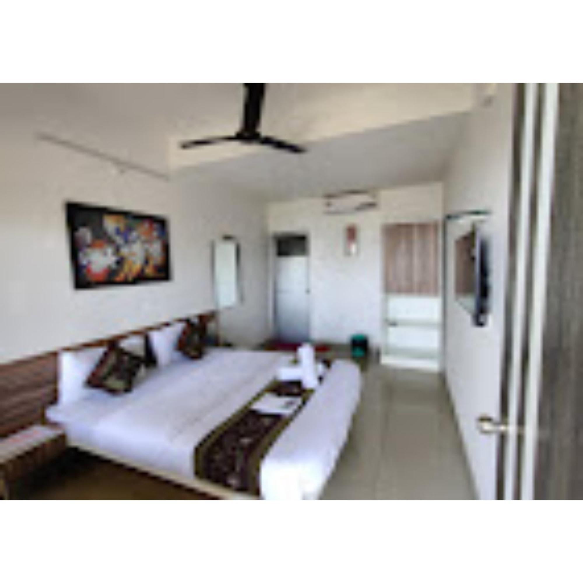 D's Den Hotel Panchgani Buitenkant foto